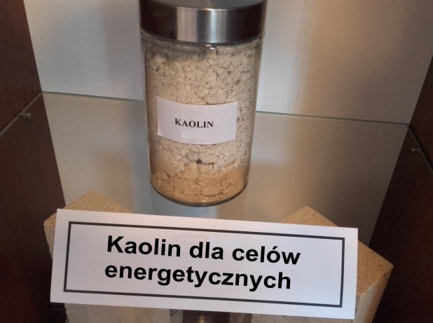 kaolin.jpg (9970 bytes)